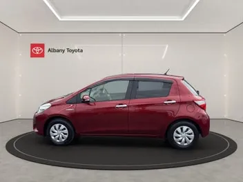 Toyota Vitz 2018 photo 5