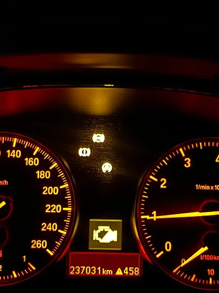 BMW 320I 2009 photo 4