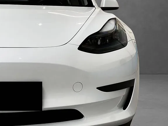 Tesla Model 3 2023 photo 3