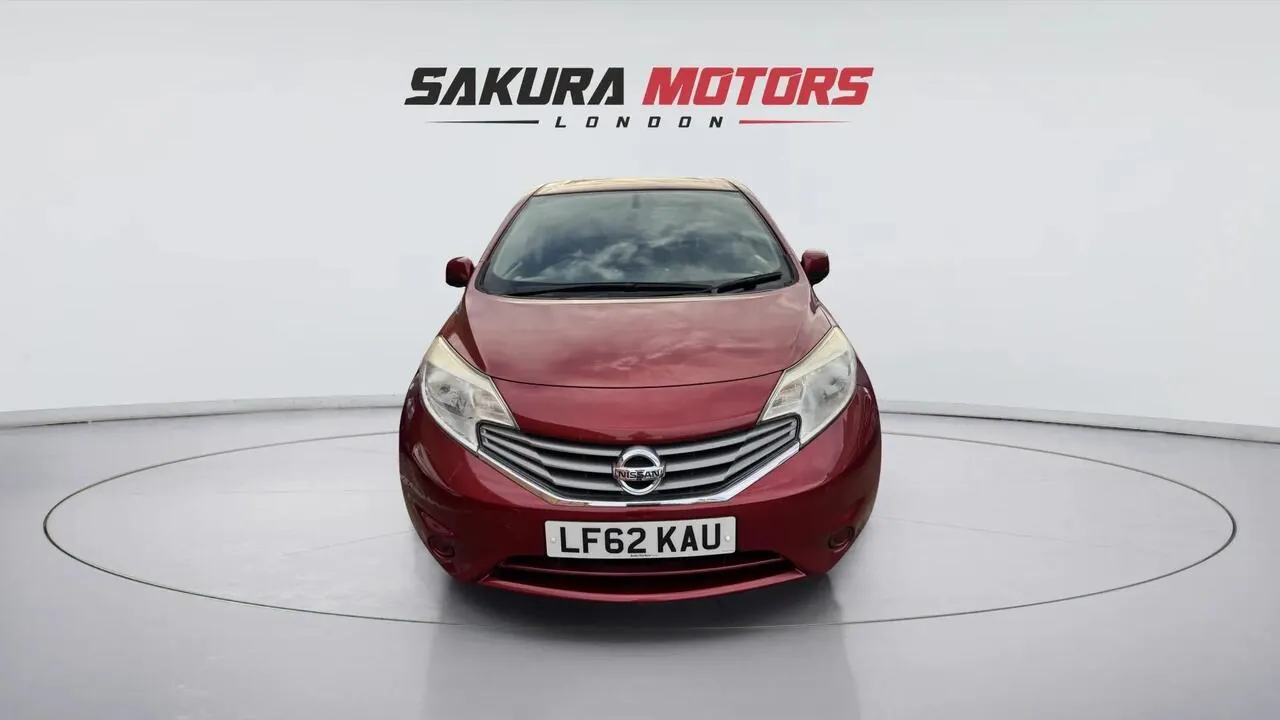 Nissan Note 2013 photo 2
