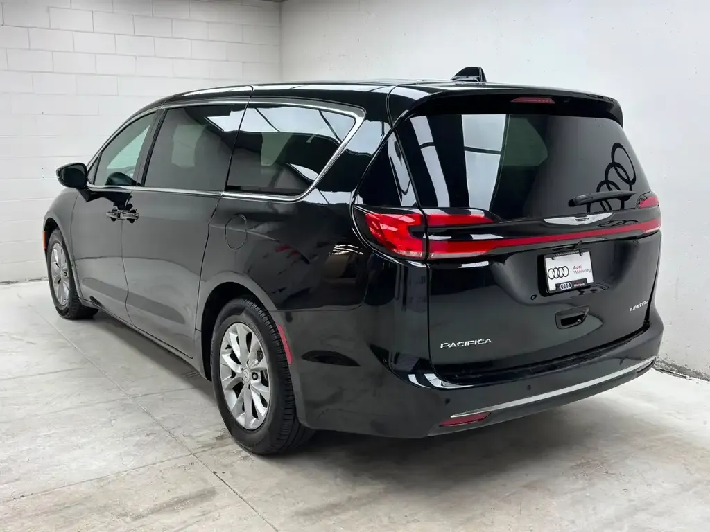 Chrysler Pacifica 2026 photo 3