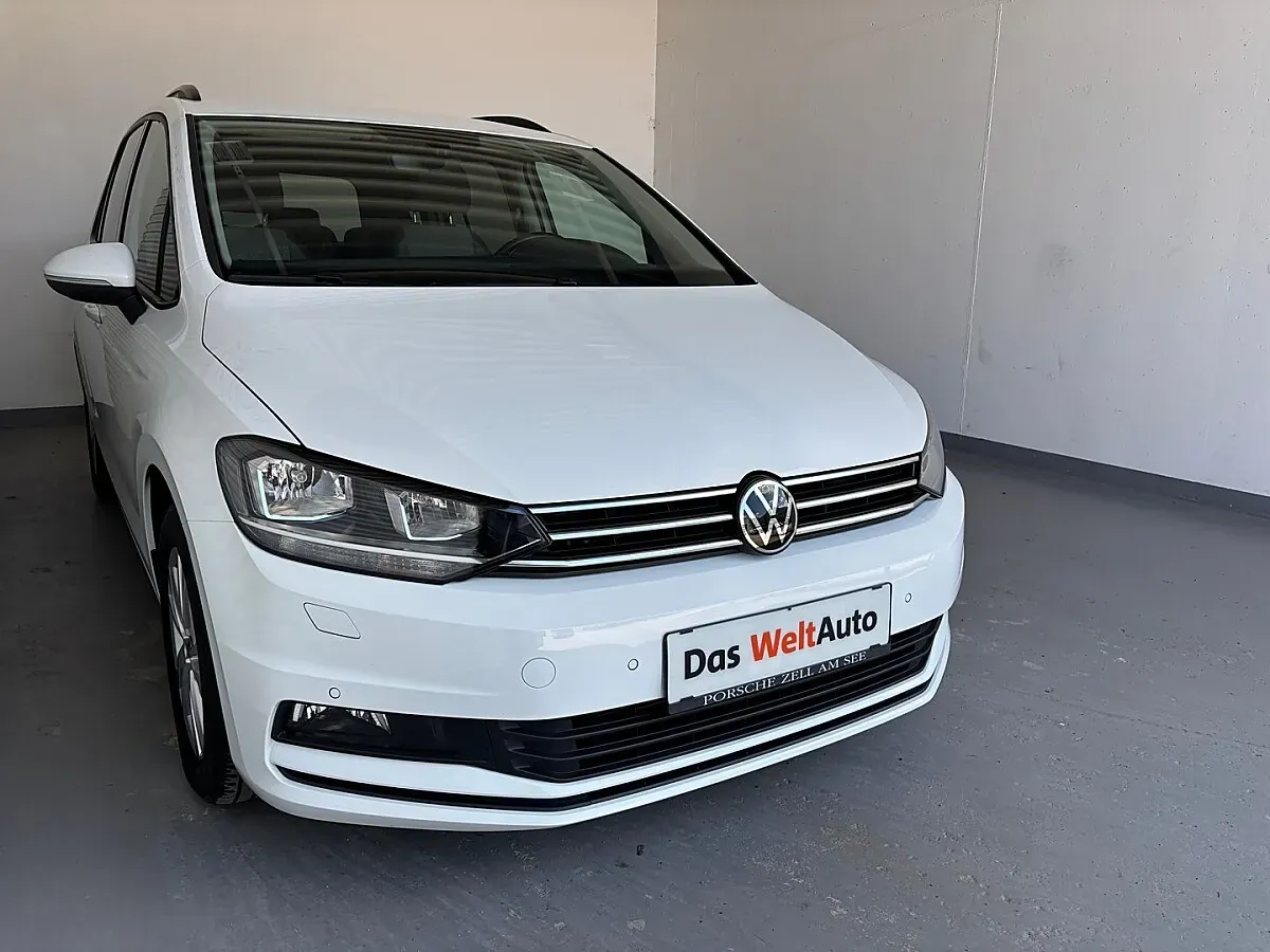 Volkswagen Touran 2022 photo 3