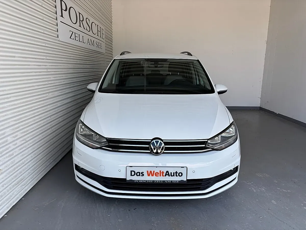 Volkswagen Touran 2022 photo 2