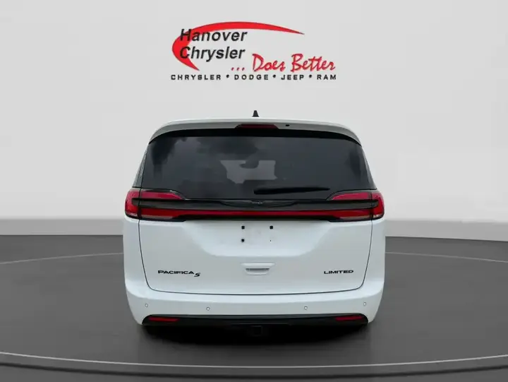 Chrysler Pacifica 2024 photo 4