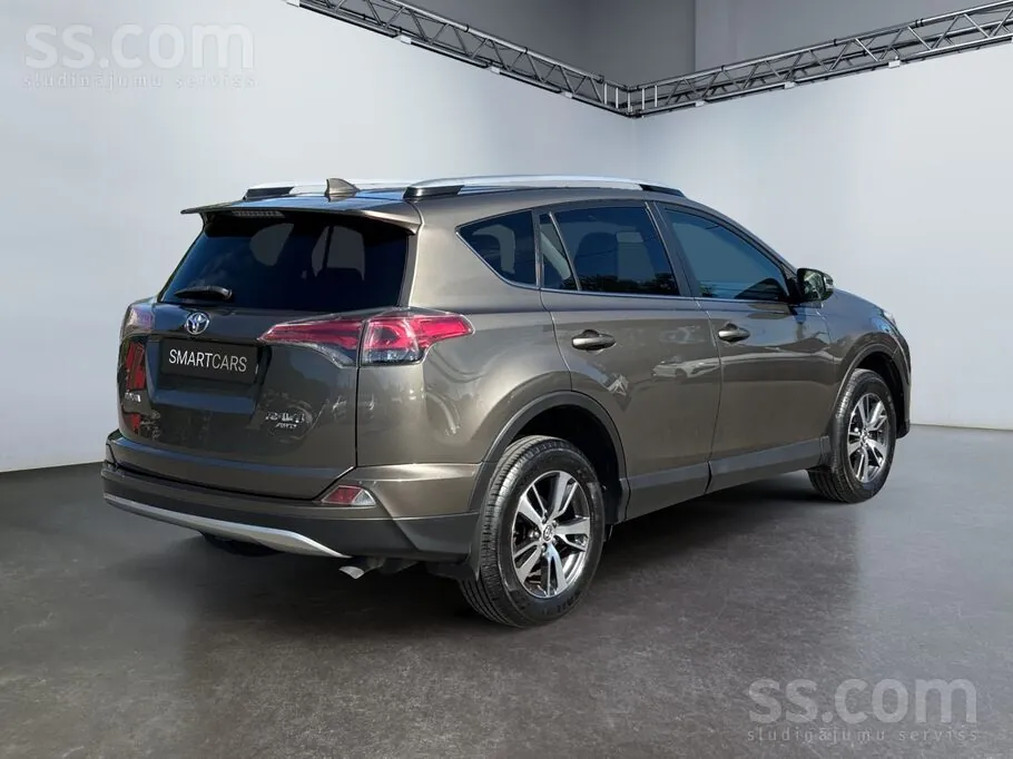 Toyota Rav4 2016 photo 5