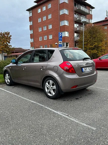Kia Ceed 2007 photo 2