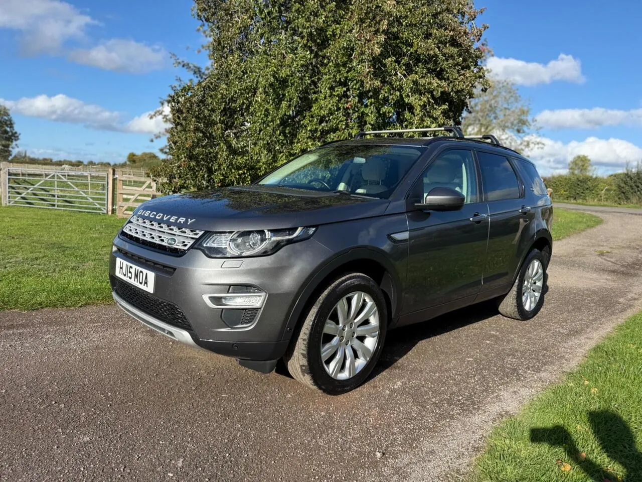 Land Rover Discovery Sport 2015 photo 3