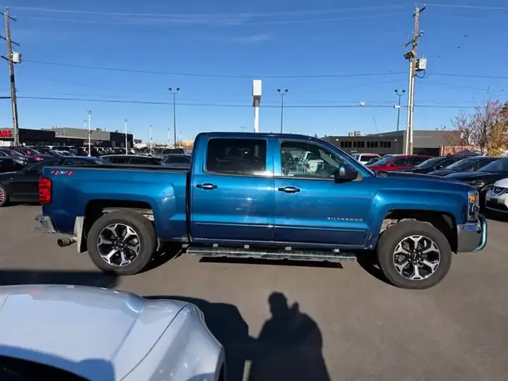 Chevrolet Silverado 1500 2018 photo 3