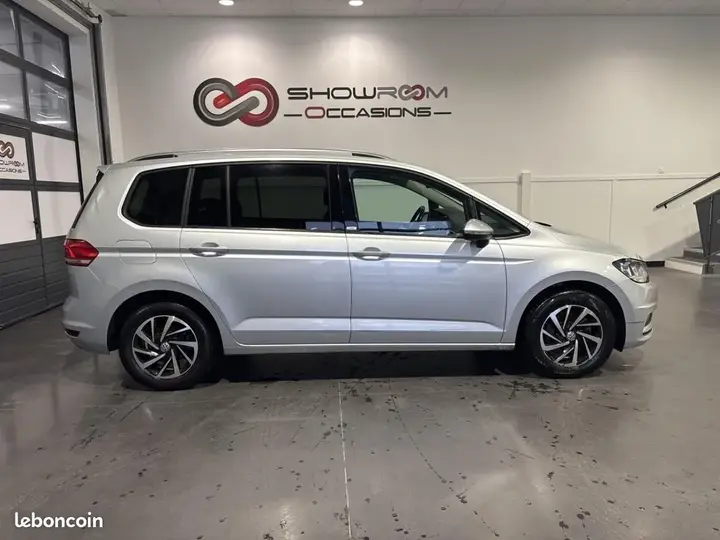 Volkswagen Touran 2019 photo 4