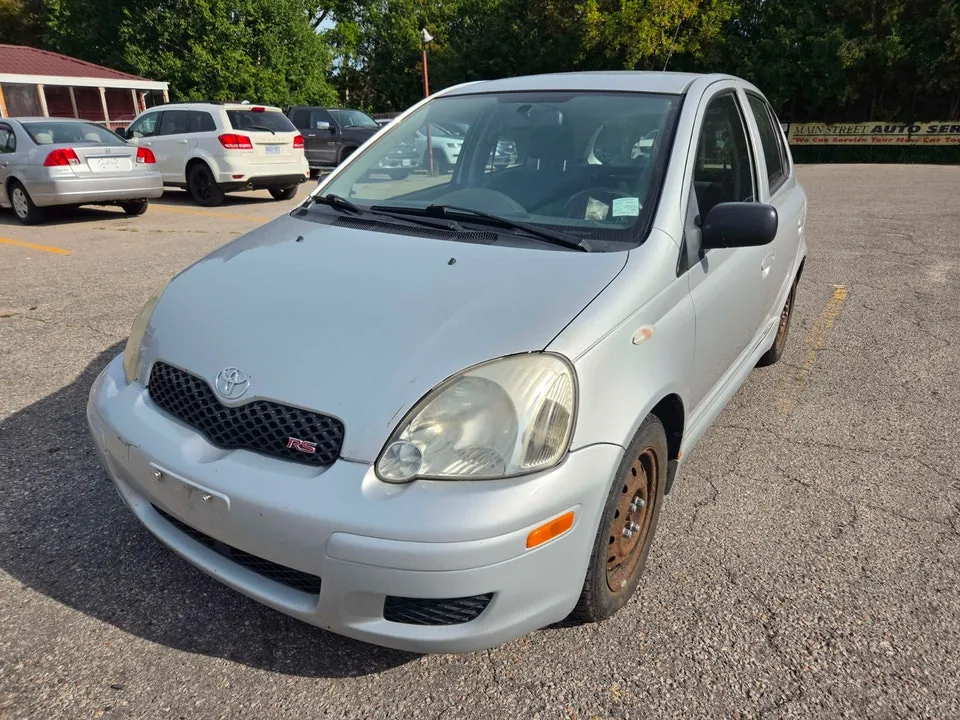 Toyota Echo 2004 photo 3