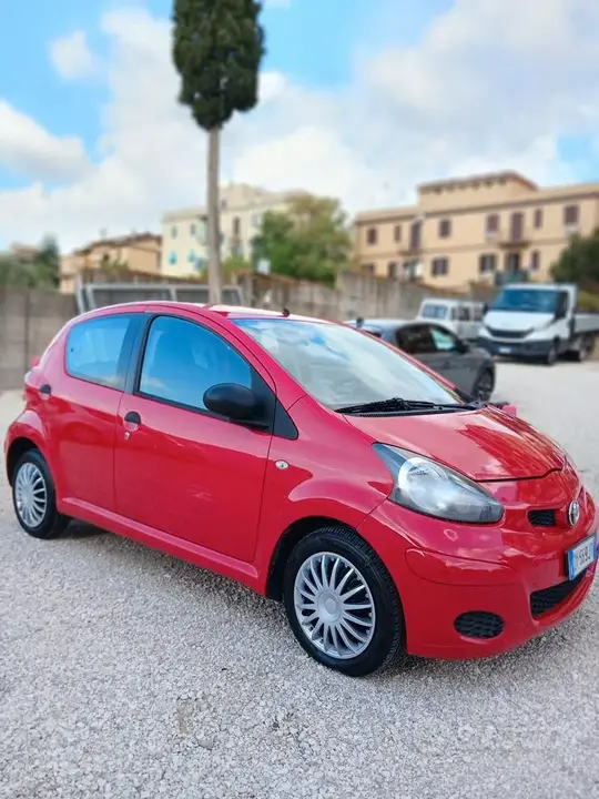 Toyota Aygo 2009 photo 2