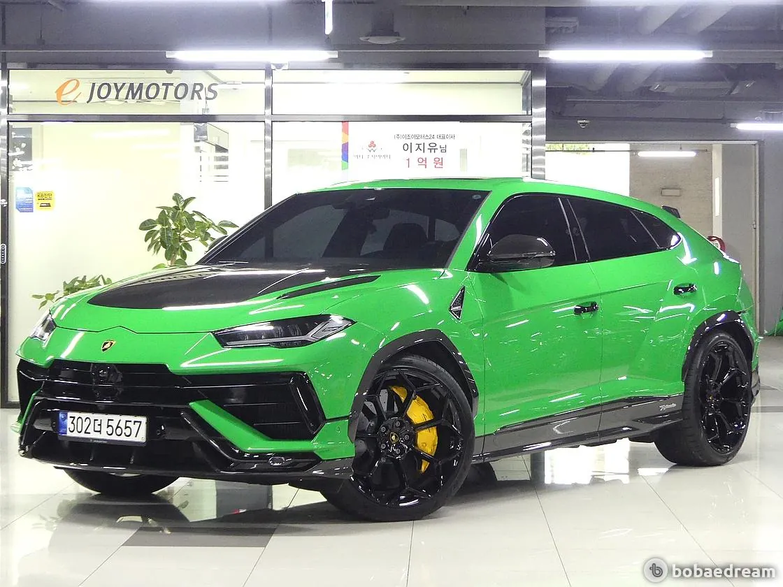 Lamborghini Urus 2023 photo 2