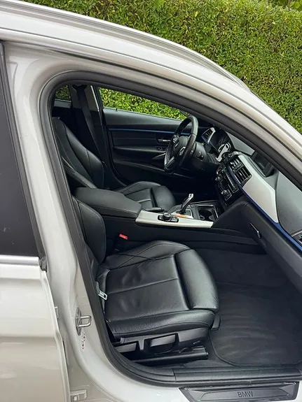 BMW 320I 2018 photo 5