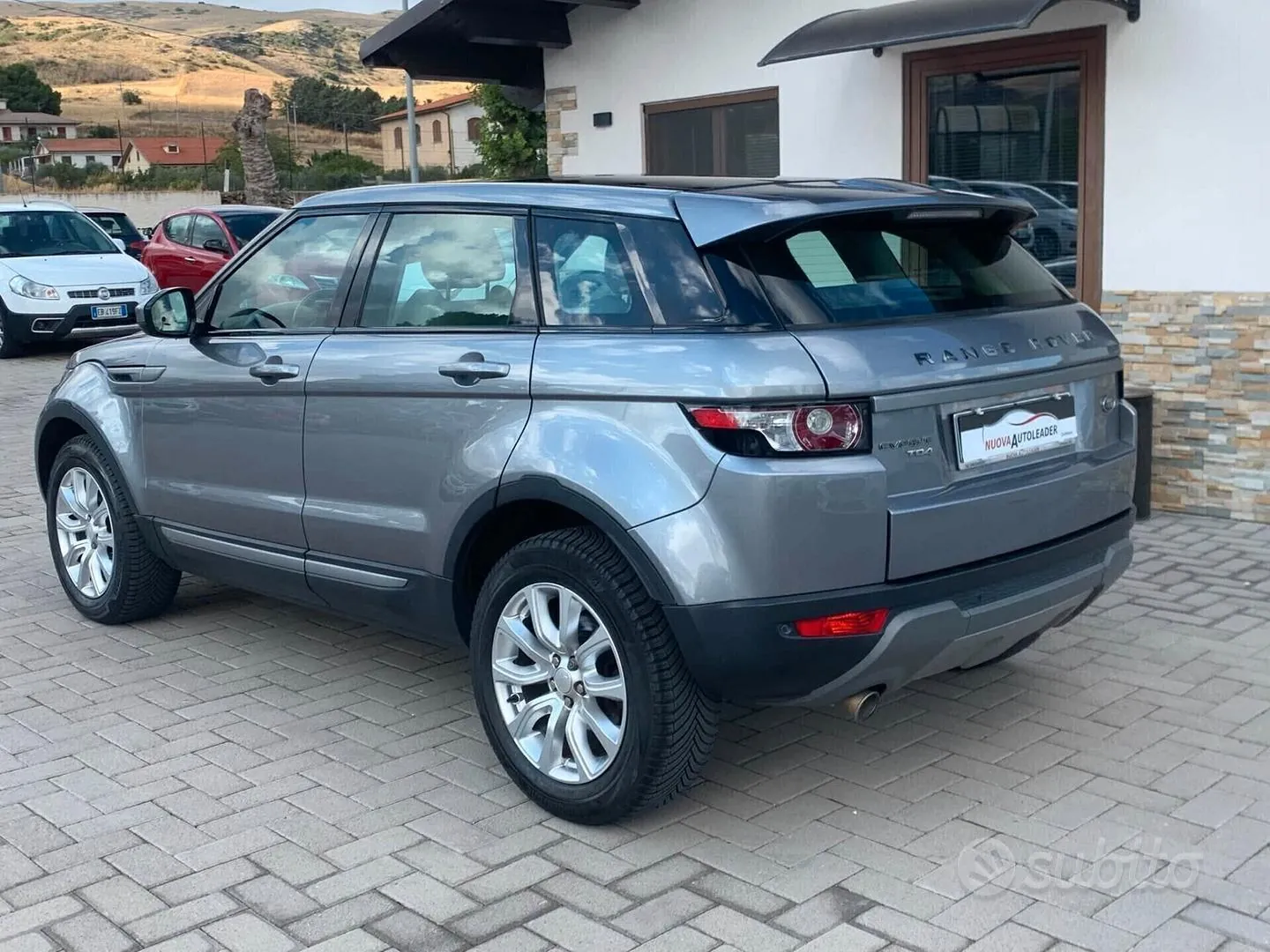 Land Rover Evoque 2014 photo 3