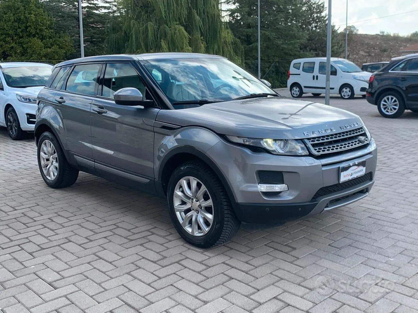Land Rover Evoque 2014 photo 2