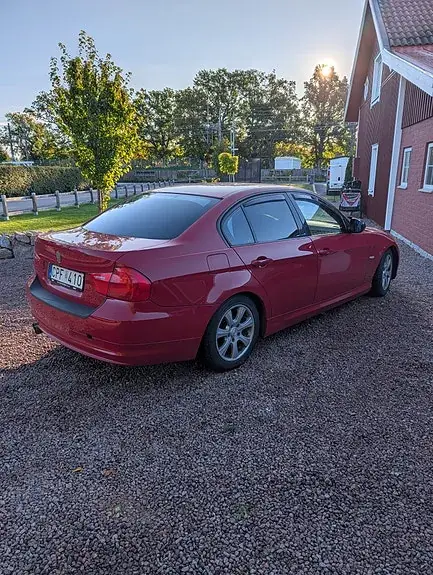 BMW 325I 2009 photo 2