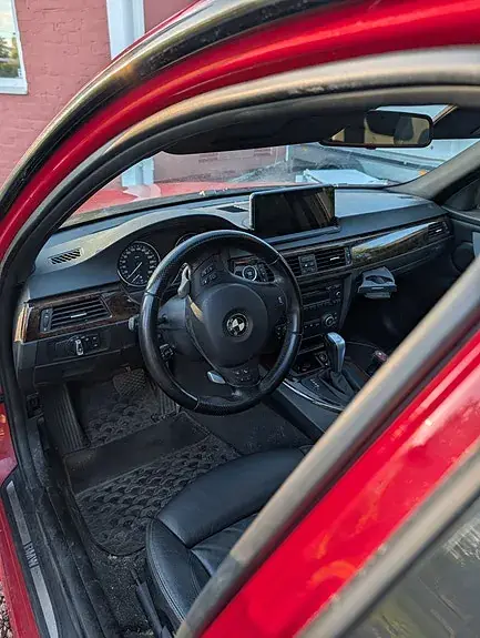 BMW 325I 2009 photo 5