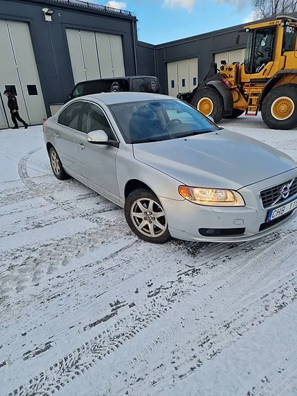Volvo S80 2011 photo 2