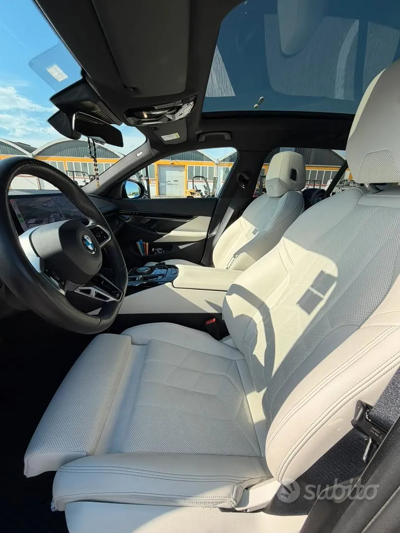 BMW 520D 2024 photo 2