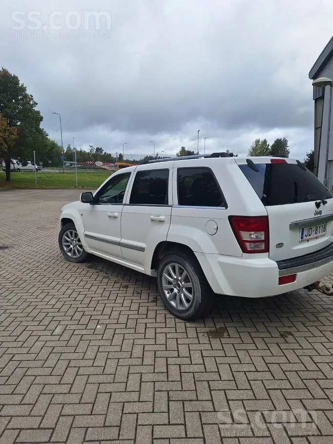 Jeep Grand Cherokee 2007 photo 2