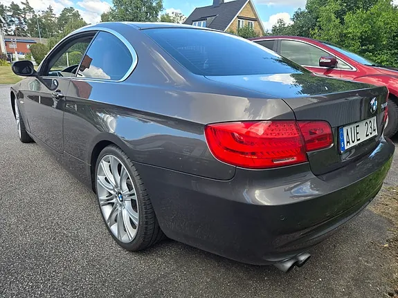 BMW 325D 2011 photo 4