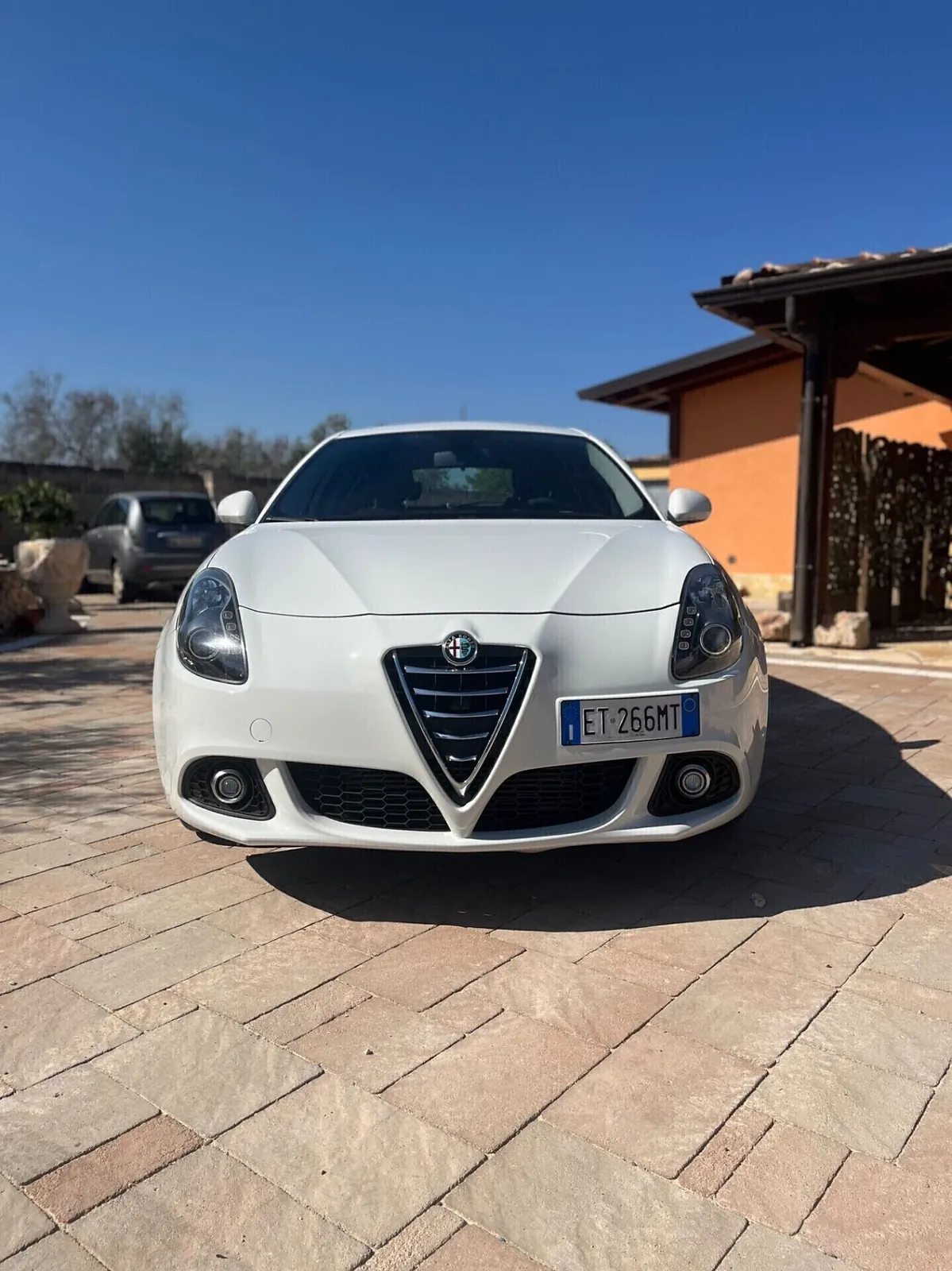Alfa Romeo Giulietta 2013 photo 2