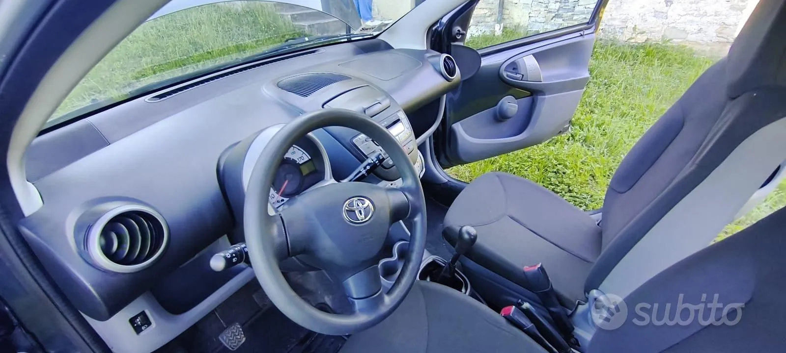 Toyota Aygo 2011 photo 5