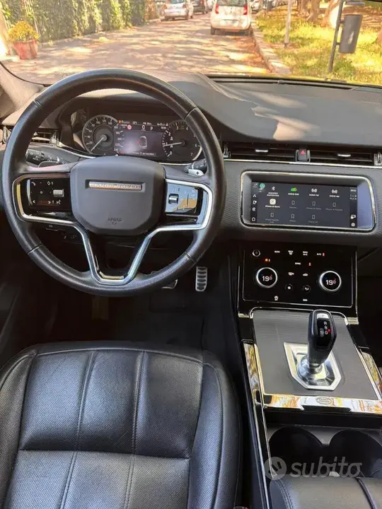 Land Rover Range Rover Evoque 2023 photo 5