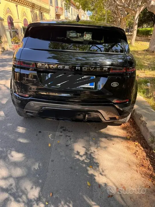 Land Rover Range Rover Evoque 2023 photo 3
