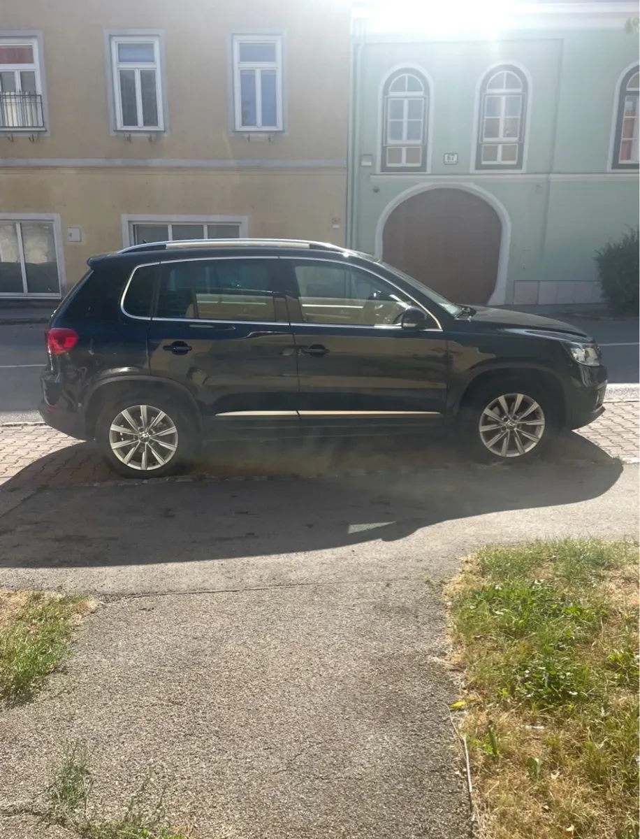 Volkswagen Tiguan 2012 photo 3