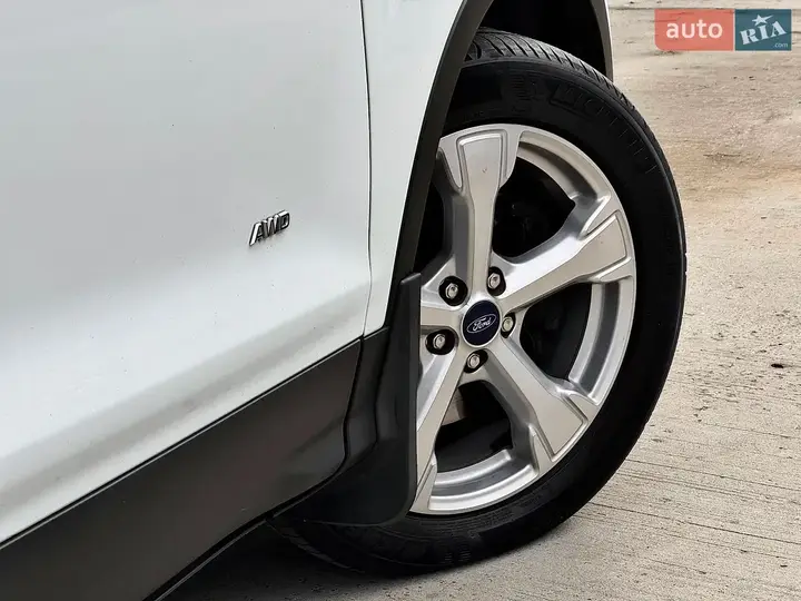 Ford Kuga 2017 photo 4