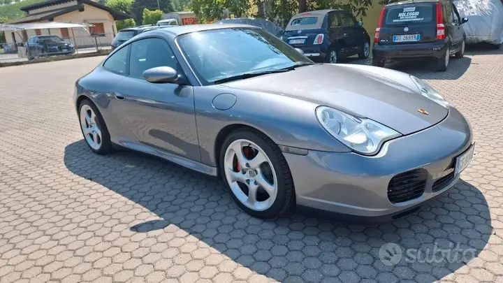 Porsche 911 2004 photo 2