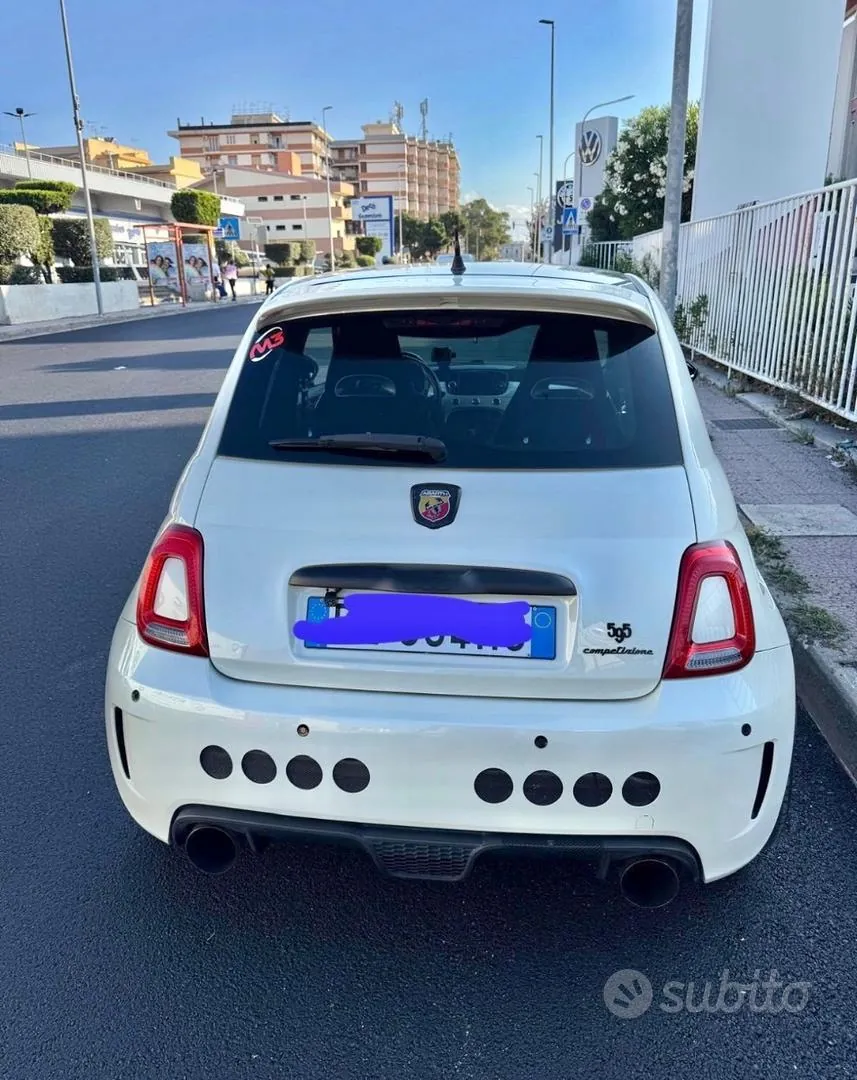 Abarth 595 2010 photo 3