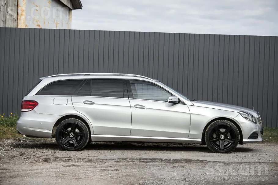 Mercedes-Benz E250 2015 photo 3