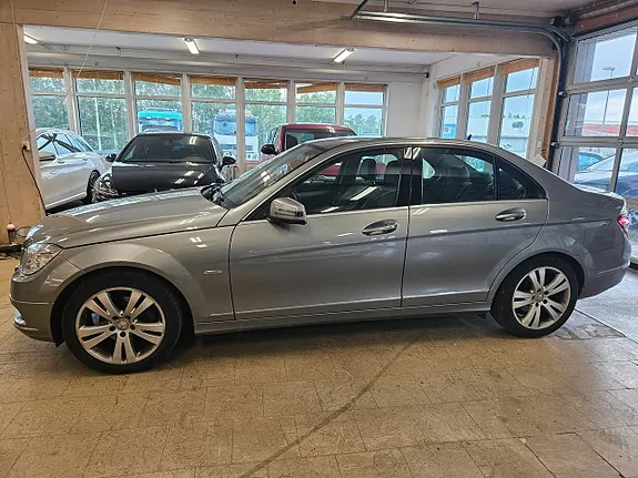 Mercedes-Benz C180 2009 photo 4