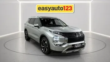 Mitsubishi Outlander 2024 photo 2