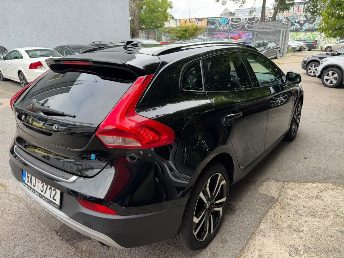 Volvo V40 2016 photo 4