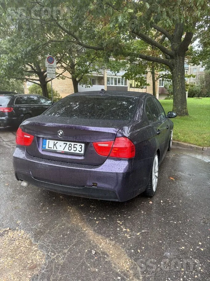 BMW 320 2005 photo 2