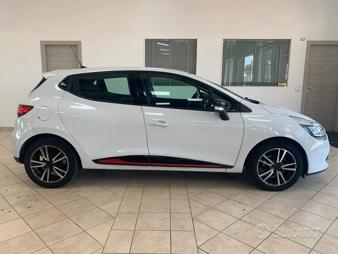 Renault Clio 2013 photo 4