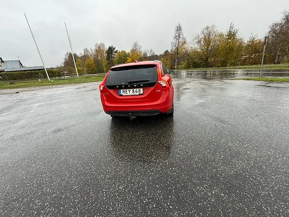 Volvo V60 2012 photo 4