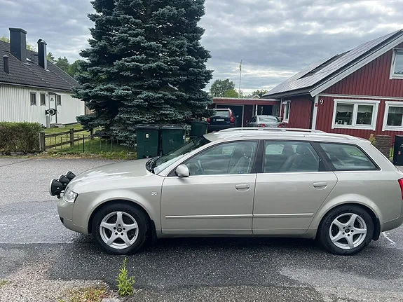 Audi A4 2004 photo 3