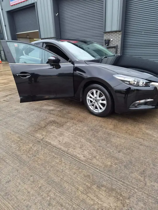 Mazda Mazda3 2018 photo 5