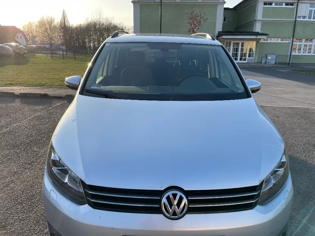 Volkswagen Touran 2014 photo 3