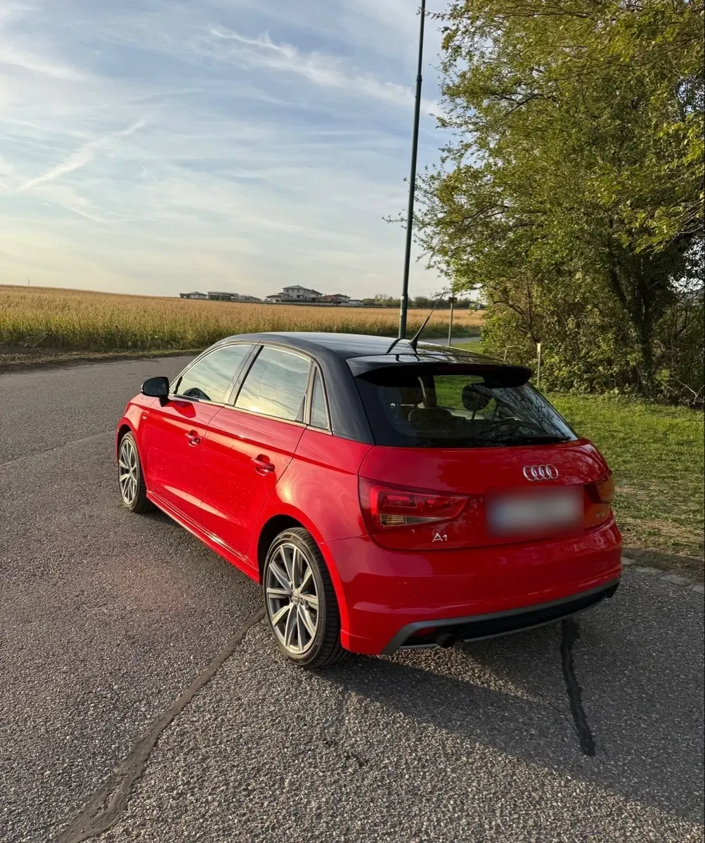 Audi A1 2014 photo 2