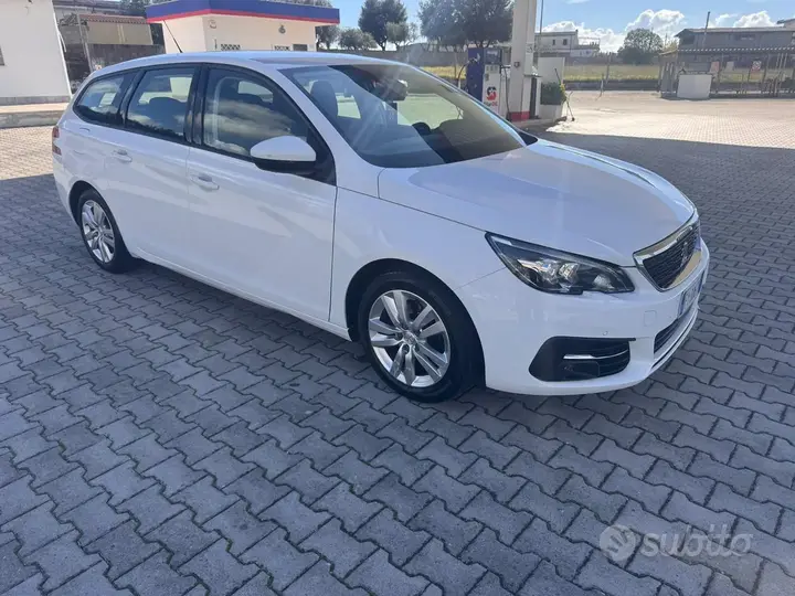 Peugeot 308 Sw 2019 photo 2