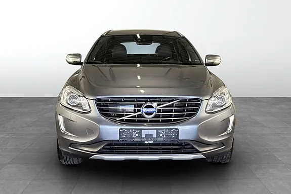 Volvo Xc60 2017 photo 2