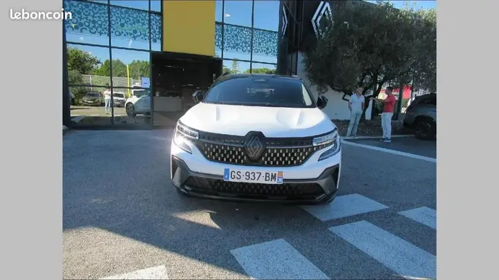 Renault Austral 2023 photo 2