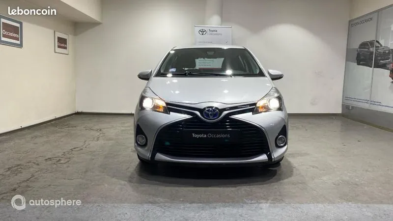 Toyota Yaris 2016 photo 2