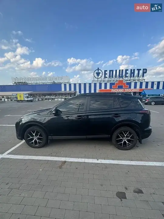 Toyota Rav4 2016 photo 4