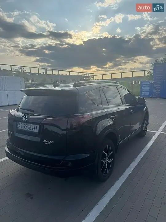 Toyota Rav4 2016 photo 5